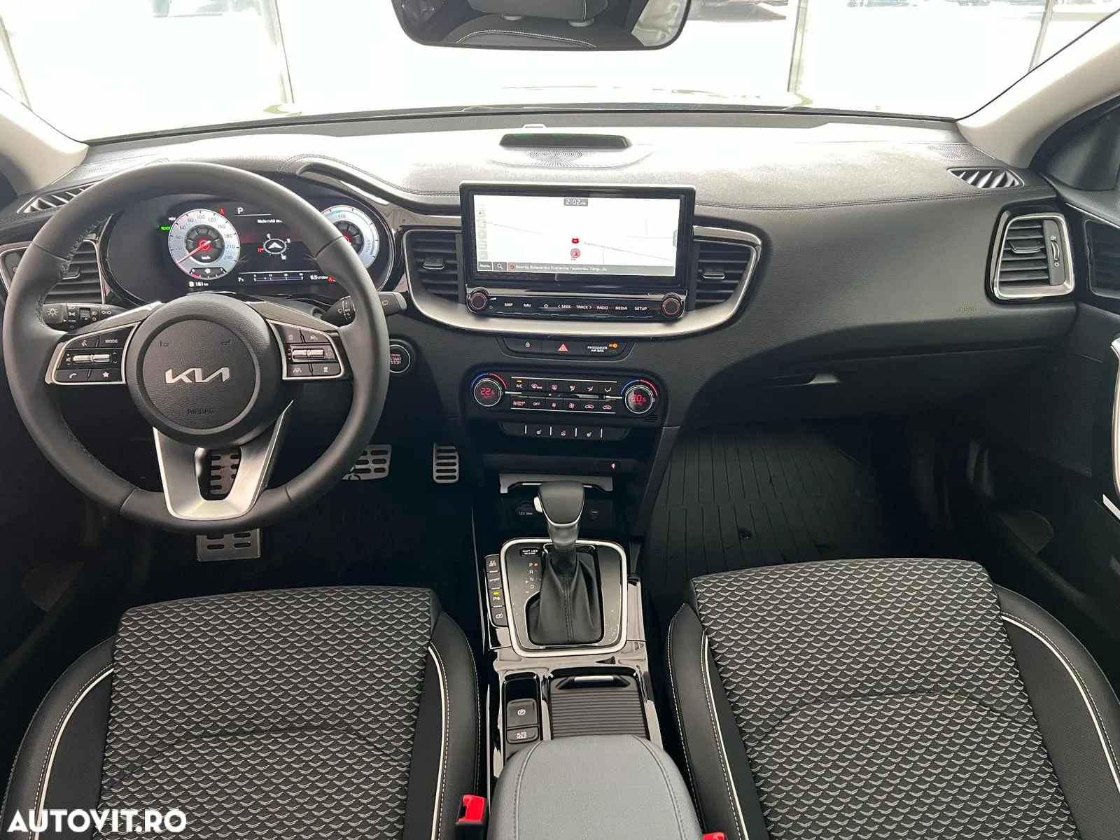 Kia XCeed 1.6 GDI 6DCT PHEV Vision - 14