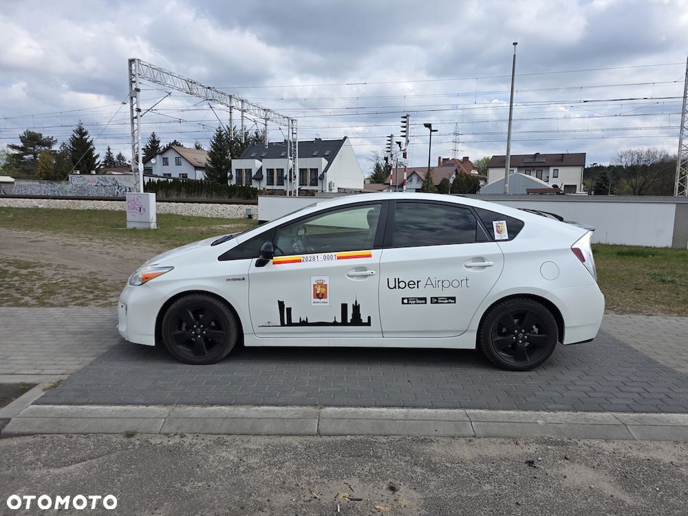 Toyota Prius 1.8 Hybrid Premium - 2