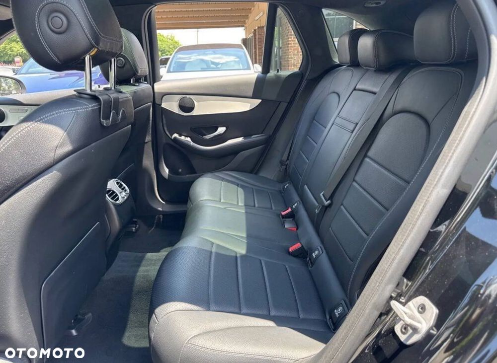Mercedes-Benz GLC 300 4-Matic - 9
