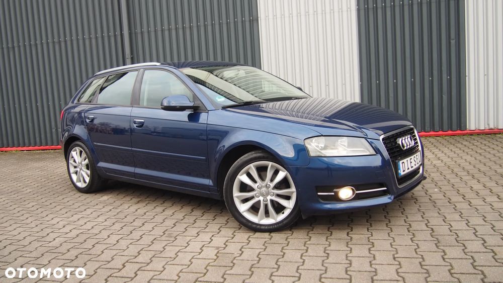Audi A3 Sportback 2.0 TDI DPF Ambition - 1