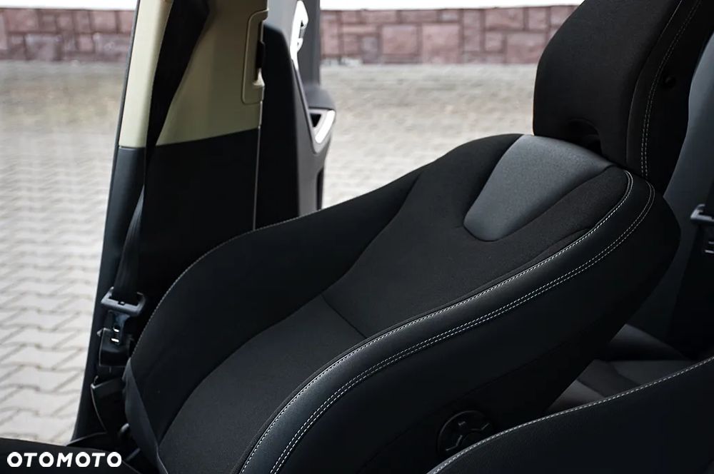 Volvo XC 60 DRIVe Momentum - 38