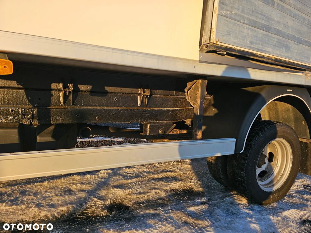 Mercedes-Benz Sprinter - 6