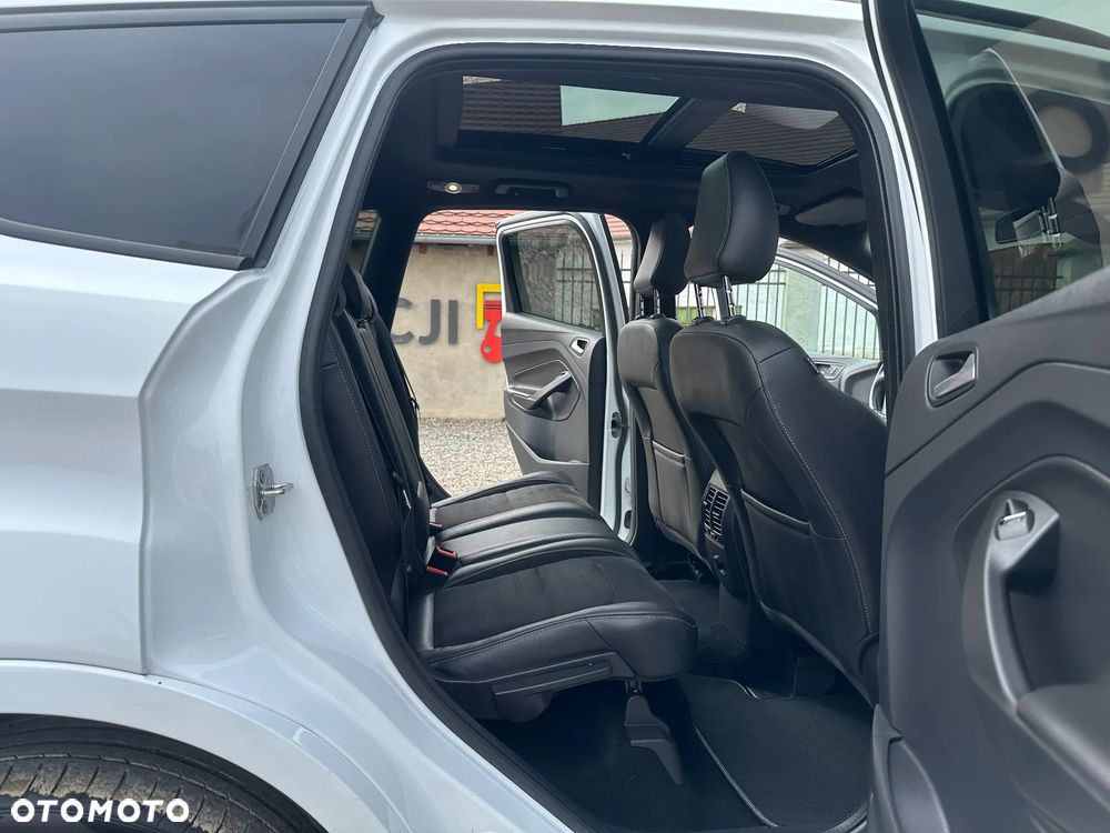 Ford Kuga 1.5 EcoBoost 2x4 ST-Line - 20