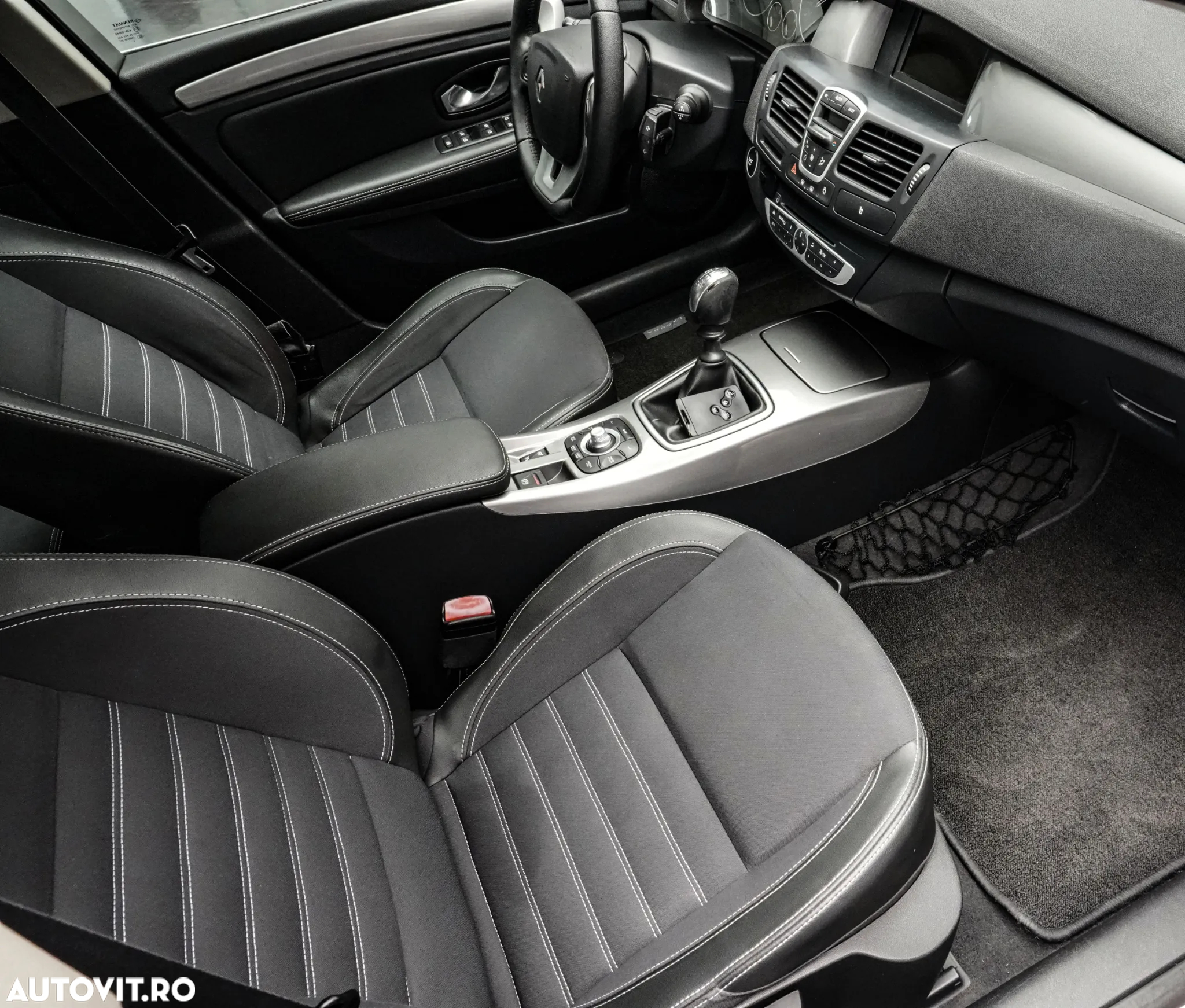 Renault Laguna Navi 2.0dCi Dynamique - 13