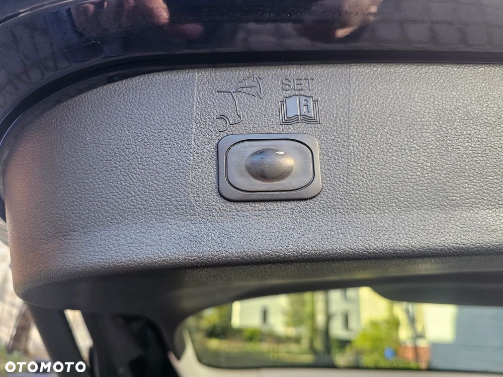 Ford Kuga 2.0 TDCi 4WD Titanium - 25