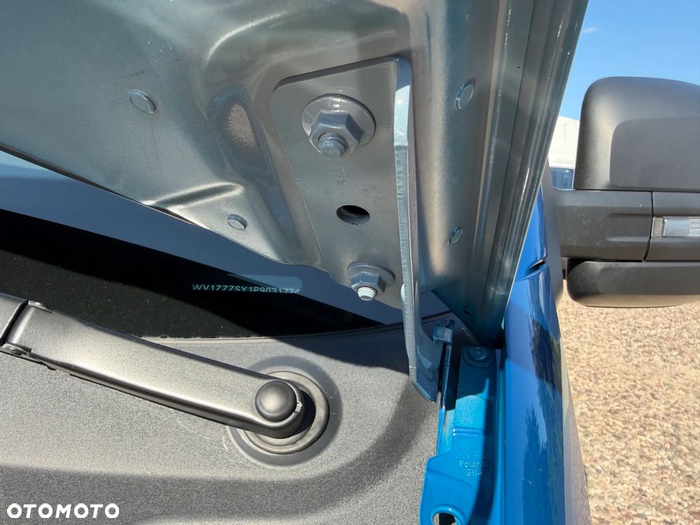 Volkswagen CRAFTER L2H1 2022r WZMOCNIONY VAN 3 osobowy MOCNY Silnik 2.0TDI 140KM Euro6 Duża ładowność 1309kg! DMC:3.5t, Homologacja VAT-1 Zabudowa paki, Bogate wyposażenie! NOWE OPONY 100% Bezwypadkowy! - 16