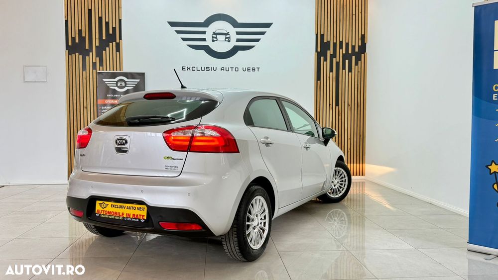 Kia Rio - 4