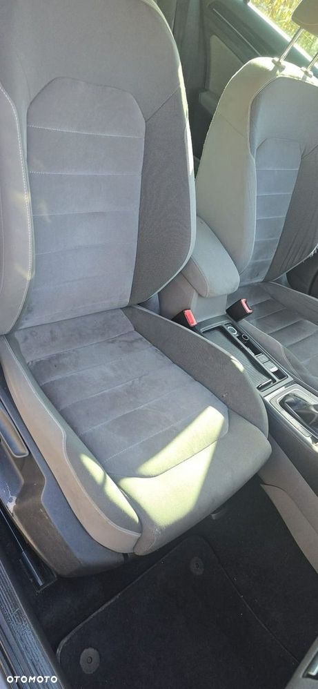 Volkswagen Golf - 15
