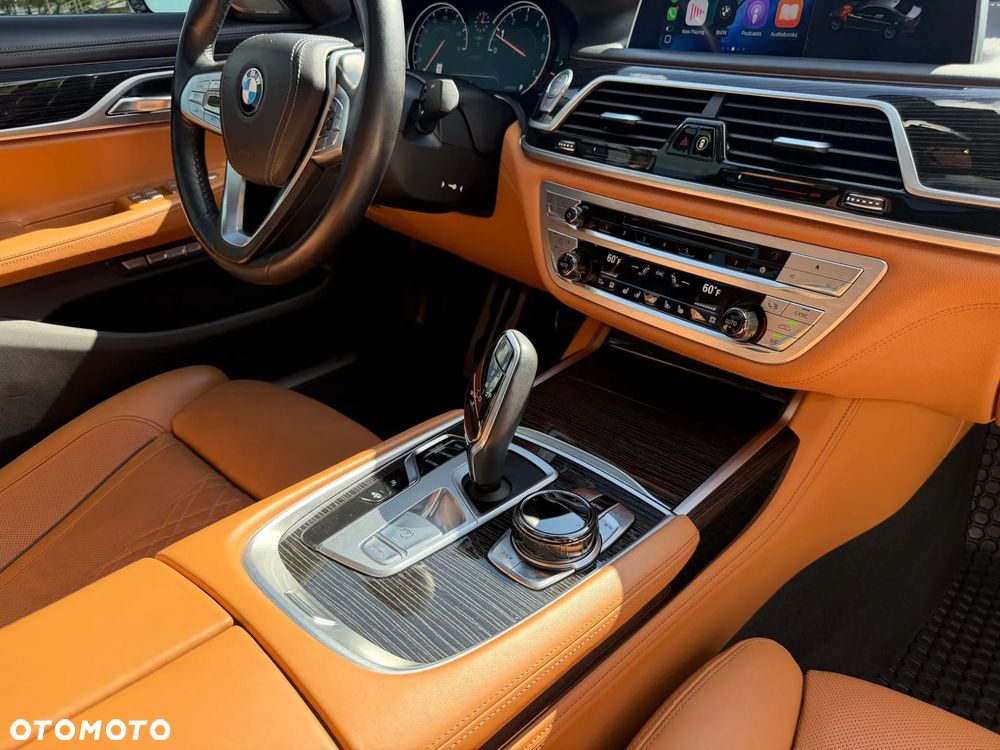 BMW Seria 7 - 16