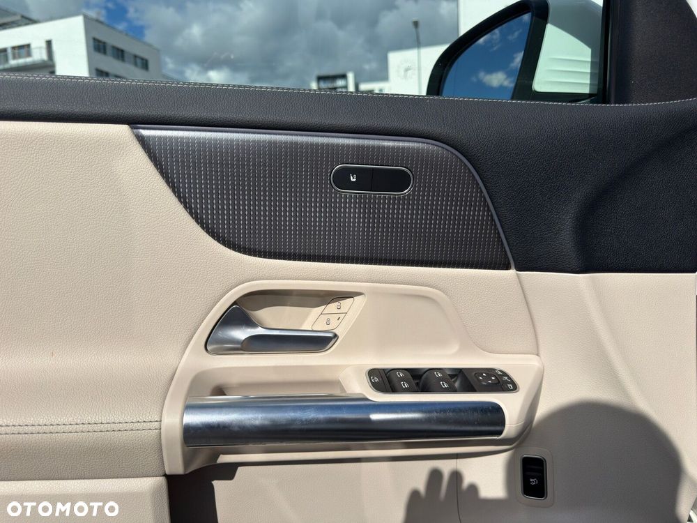 Mercedes-Benz GLA 200 Progressive - 14