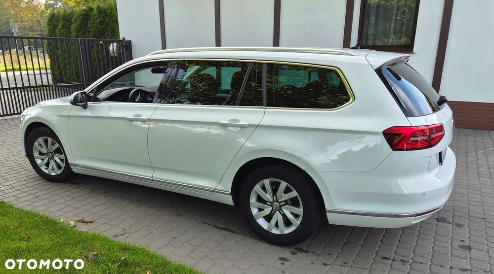Volkswagen Passat - 20