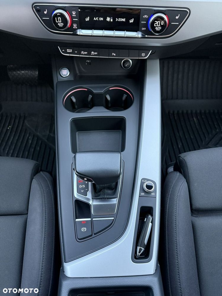 Audi A4 Avant - 11
