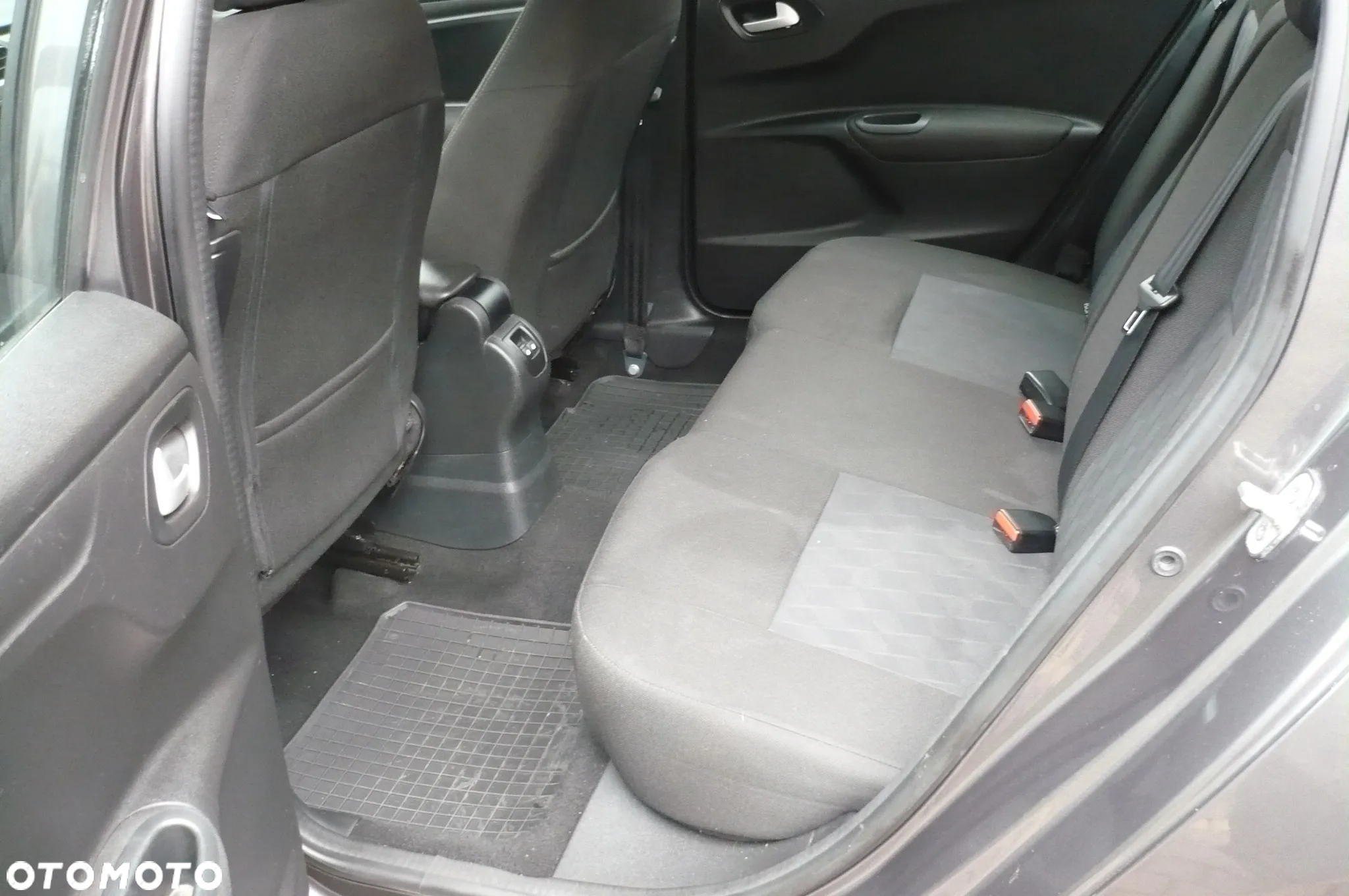 Citroën C-Elysée 1.2 PureTech GPF More Life - 14