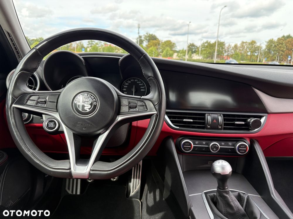 Alfa Romeo Giulia 2.2 D Turbo Super - 18