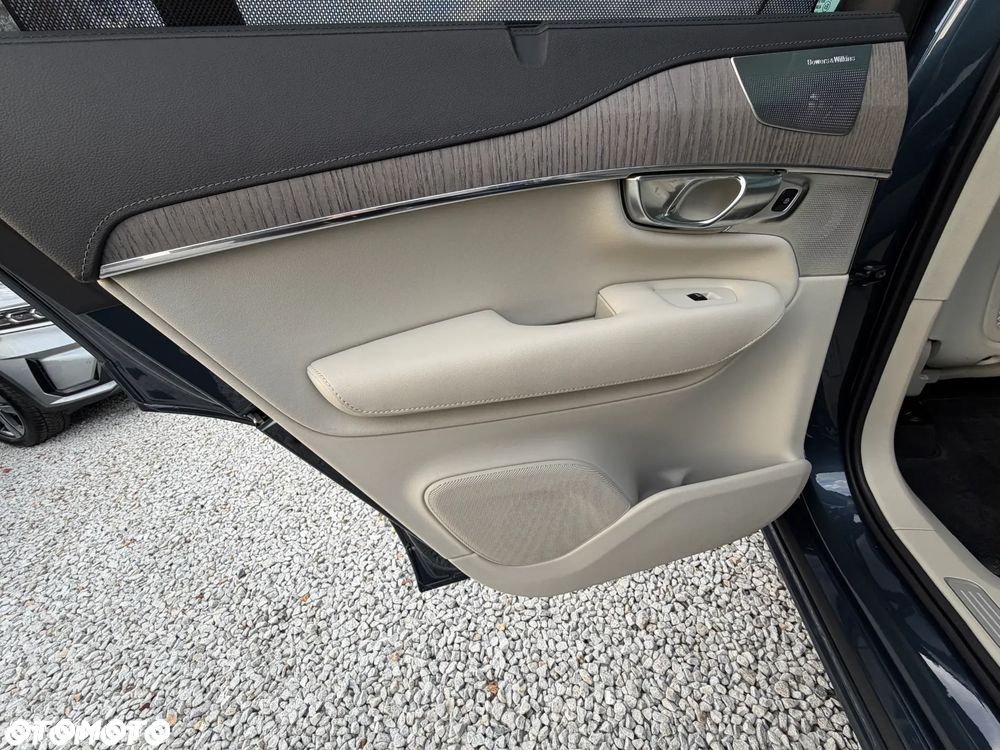 Volvo XC 90 B5 D AWD Geartronic Inscription - 32