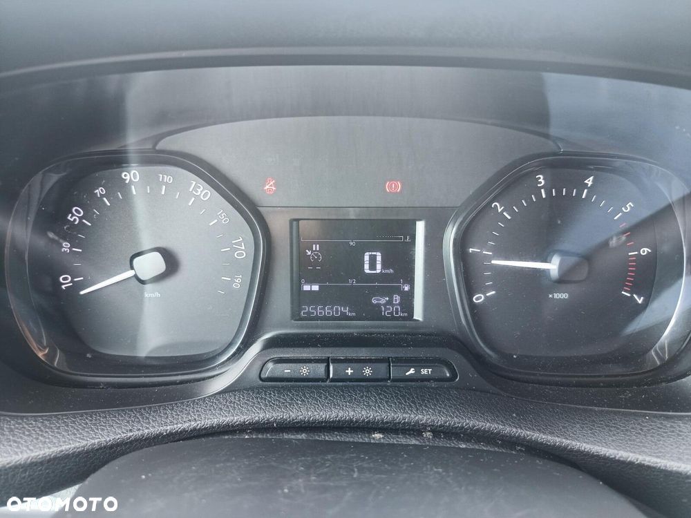 Toyota ProAce - 17