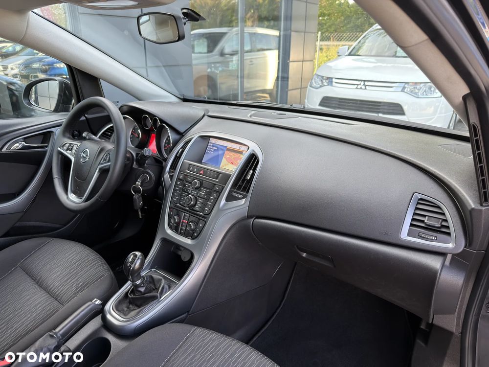 Opel Astra 1.4 T Cosmo S&S - 9