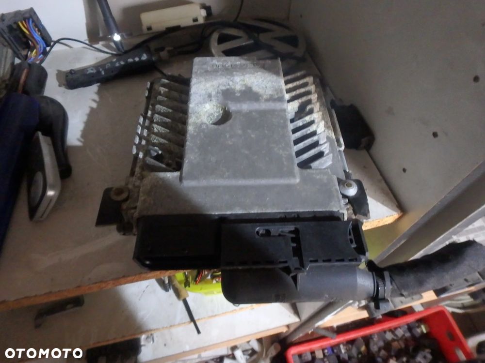 Komputer 03G906018EM VW Passat B6 2.0 TDI - 1