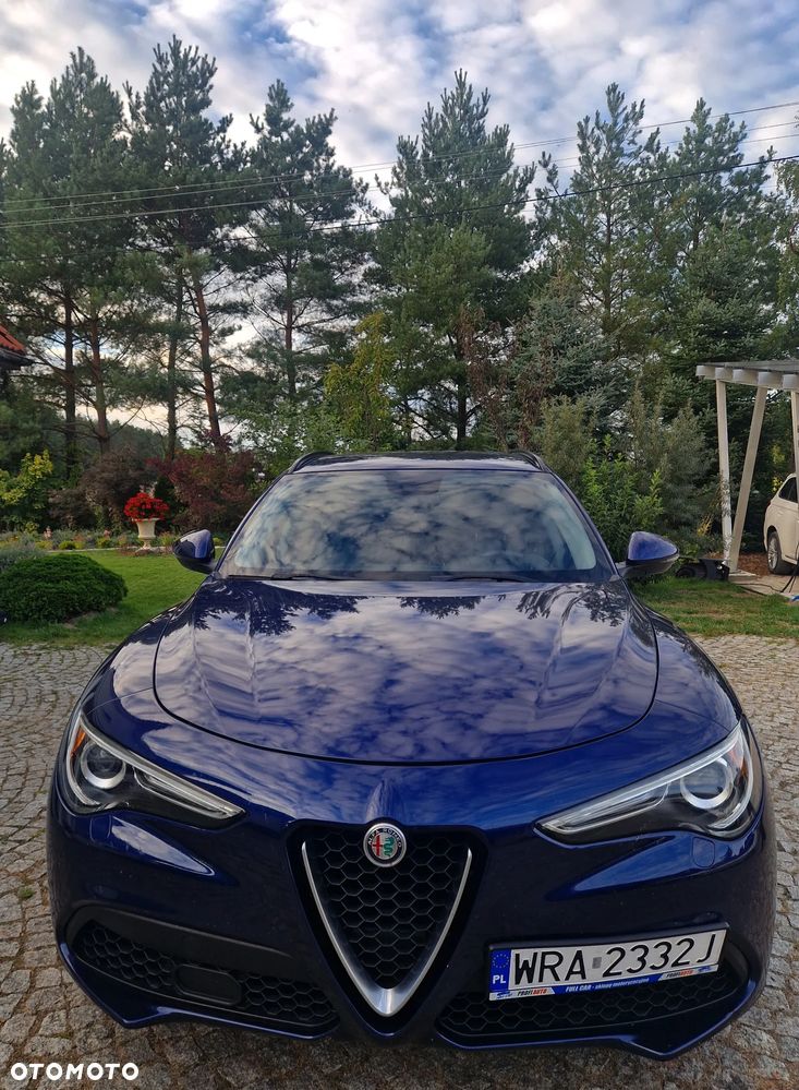Alfa Romeo Stelvio 2.0 Turbo 16V AT8-Q4 Ti - 1