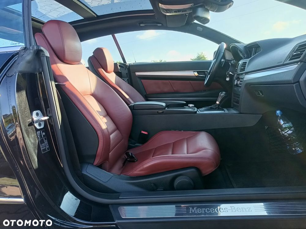 Mercedes-Benz Klasa E 250 CGI BlueEFFICIENCY Automatik Elegance - 13