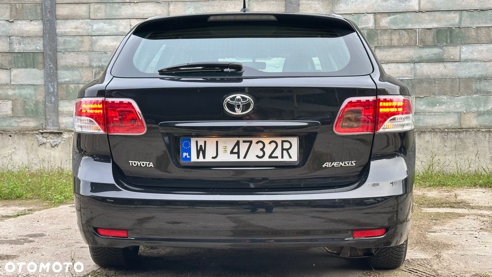 Toyota Avensis 1.8 Sol - 15