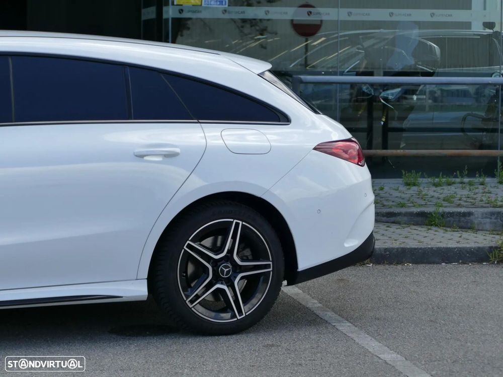 Mercedes-Benz CLA 250 e Shooting Brake AMG Line - 16