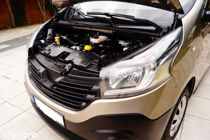 Renault Trafic - 18