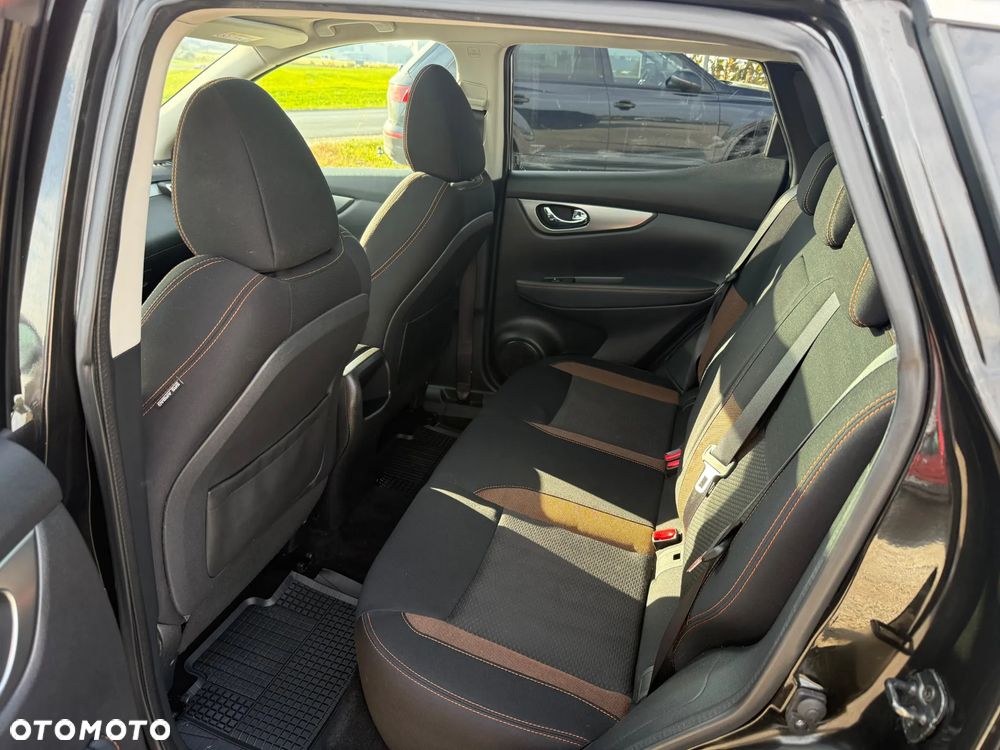 Nissan Qashqai 1.3 DIG-T N-WAY - 15