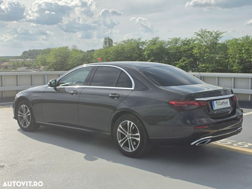 Mercedes-Benz E - 8