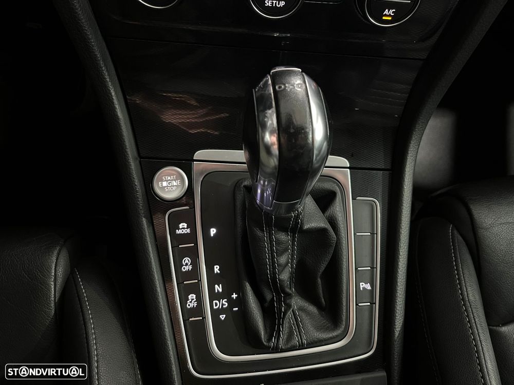 VW Golf 2.0 TDi DPF DSG GTD - 19