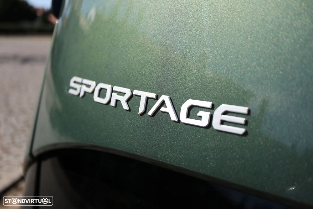Kia Sportage 1.6 T-GDi HEV Tech - 8