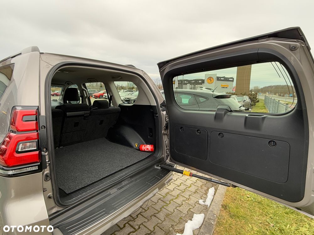 Toyota Land Cruiser LC 2.8 D-4D Prado - 3