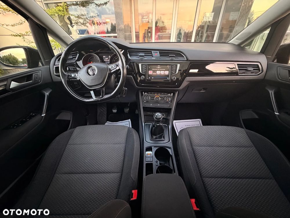 Volkswagen Touran 2.0 TDI BMT Highline - 10