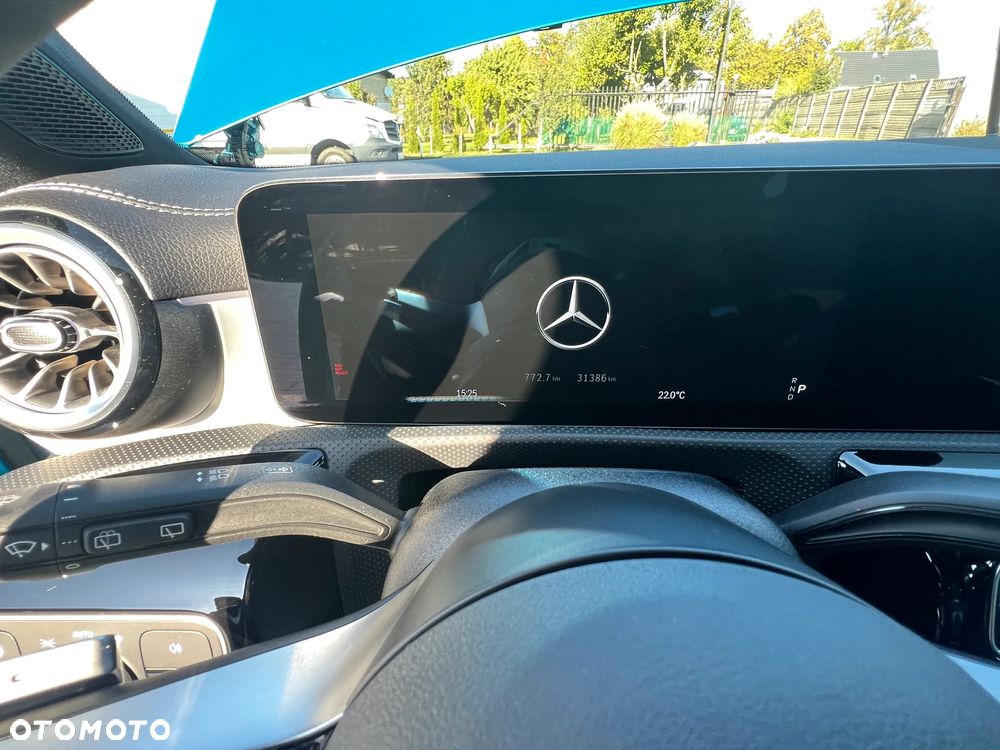 Mercedes-Benz CLA - 21
