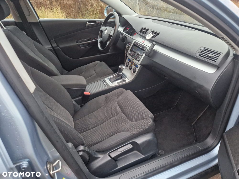 Volkswagen Passat 2.0 TDI DPF DSG Comfortline - 6