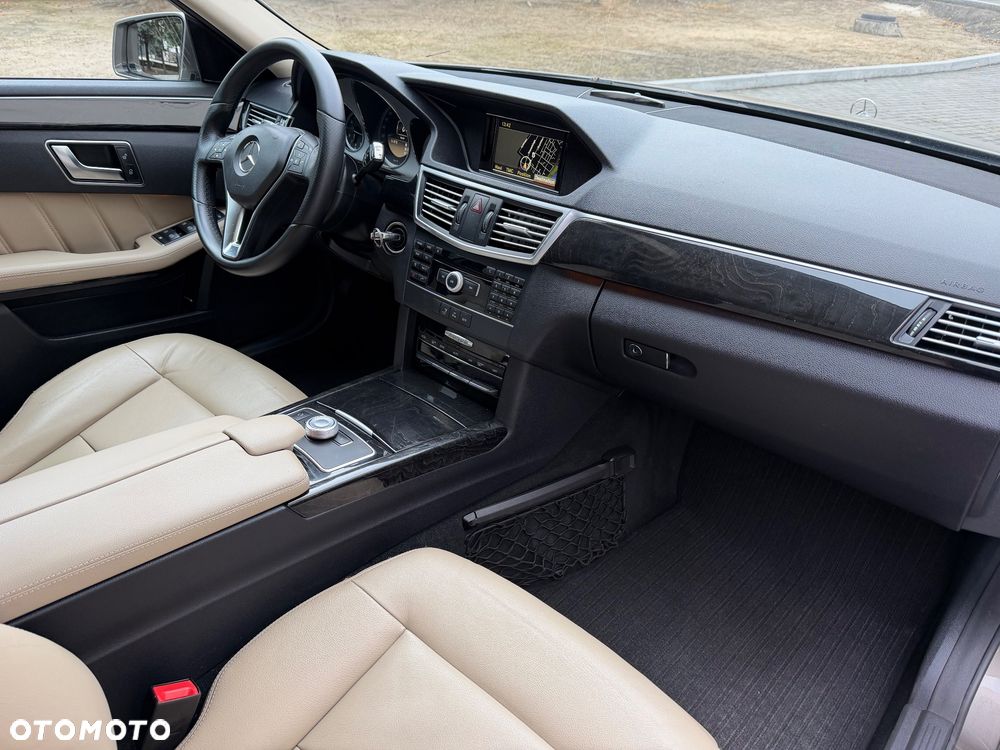 Mercedes-Benz Klasa E 220 CDI 7G-TRONIC Avantgarde - 18