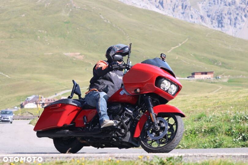 Harley-Davidson Touring Road Glide - 16