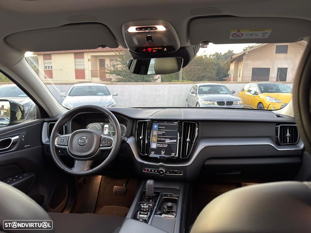 Volvo XC 60 2.0 T8 PHEV Momentum AWD - 17