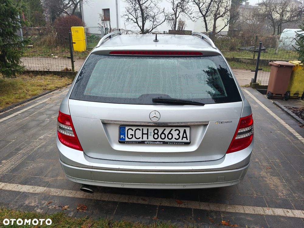 Mercedes-Benz Klasa C 250 CGI BlueEff Avantgarde - 6