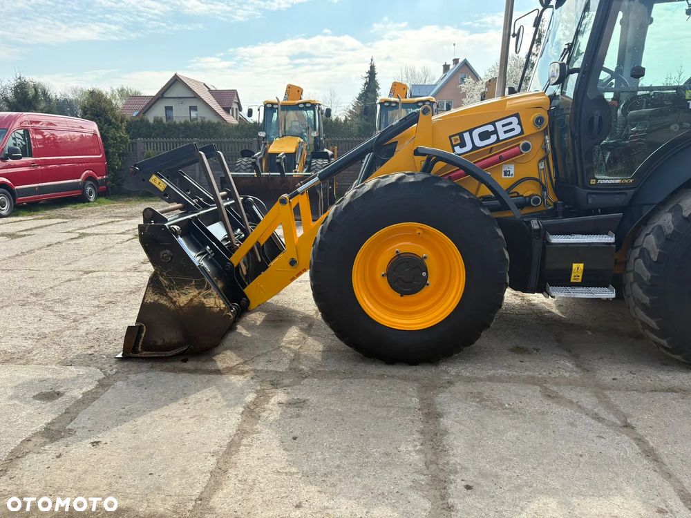 JCB 4CX - 23