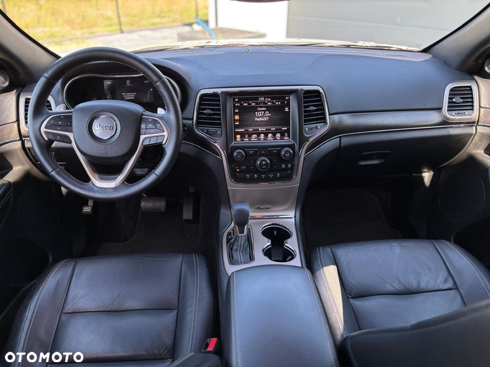 Jeep Grand Cherokee - 14