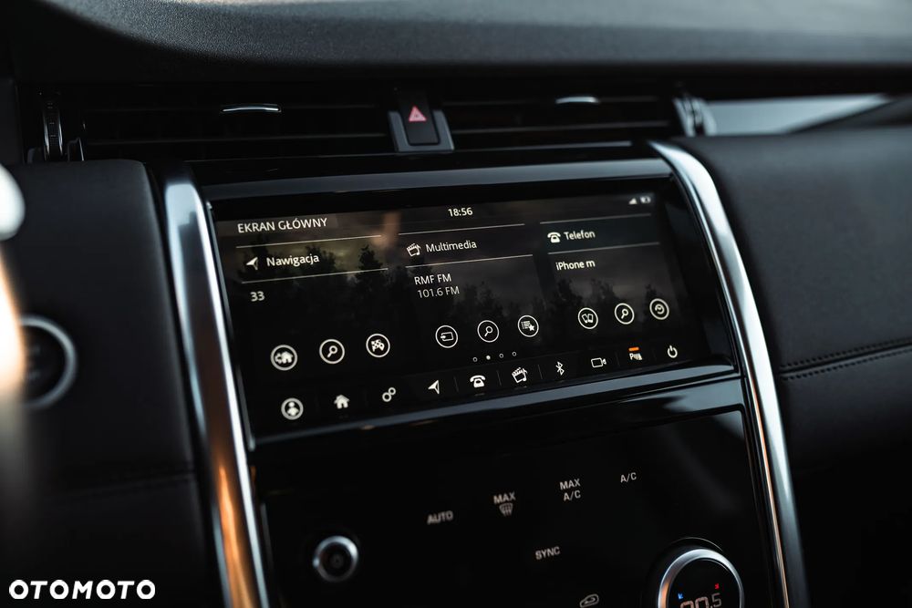 Land Rover Discovery Sport - 15