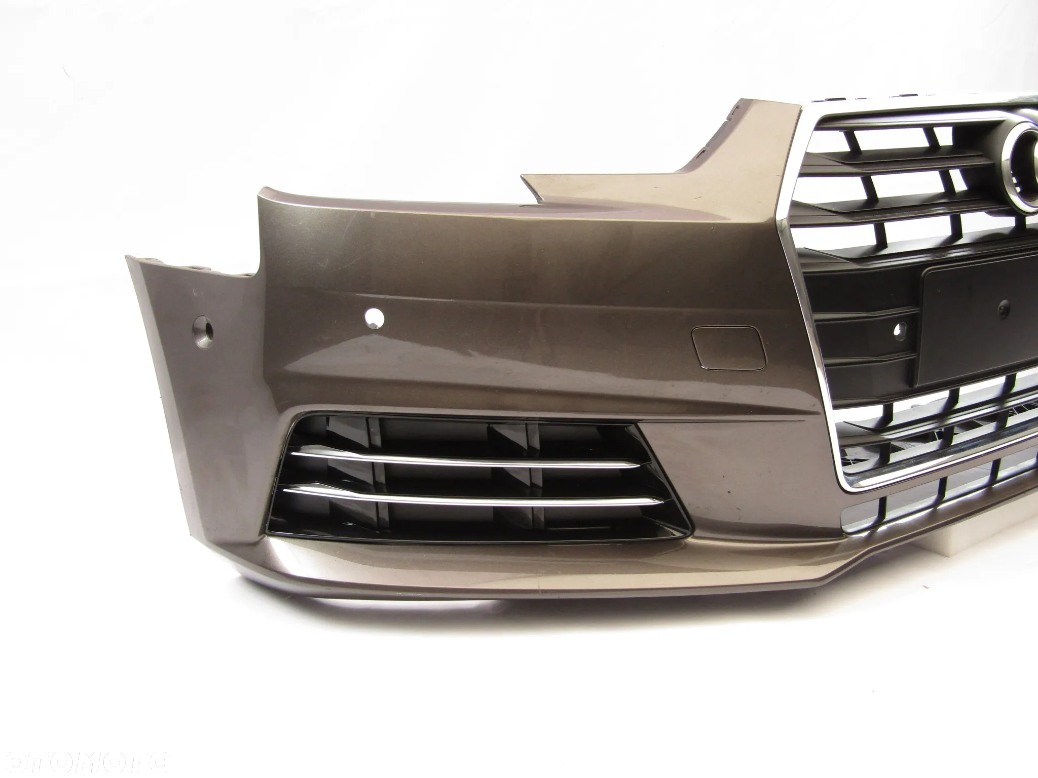 Zderzak przedni Audi A4 B9 15 - 19 Pdc-6 + Atrapa Lakier LY8Q - 17