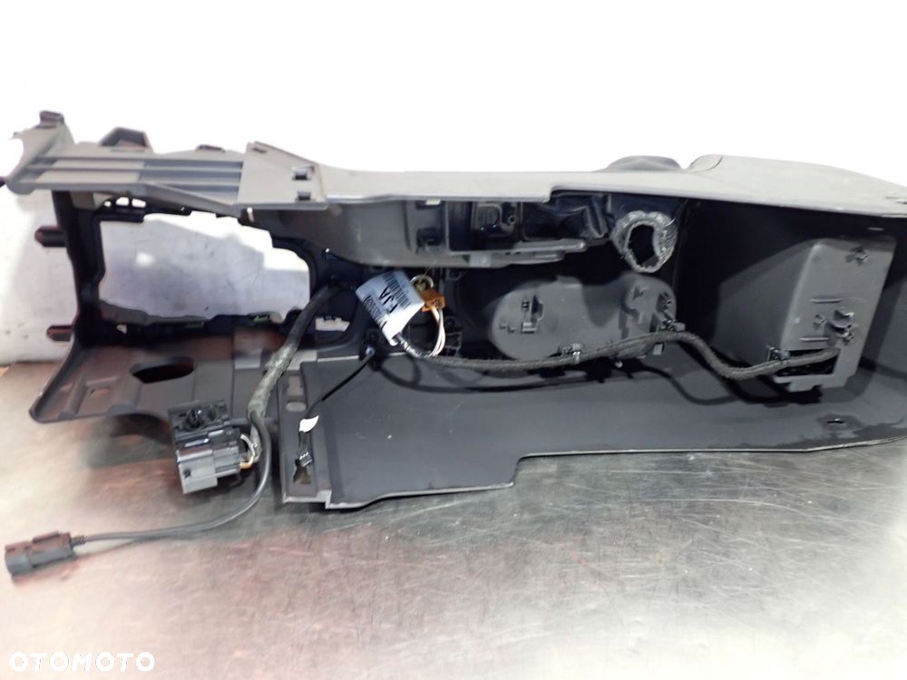 TUNEL ŚRODKOWY FORD FOCUS MK3 - 5
