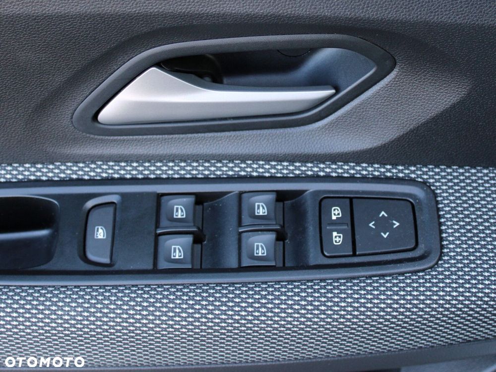 Dacia Sandero - 28