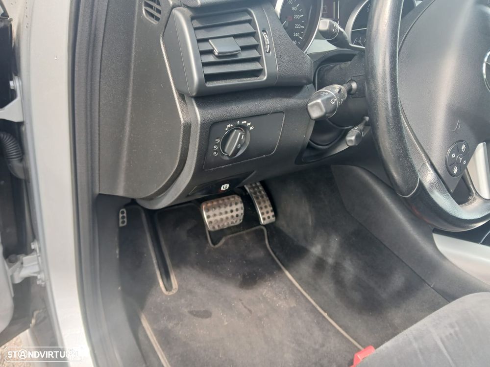 Mercedes-Benz R 320 CDI 4-Matic Longo - 24