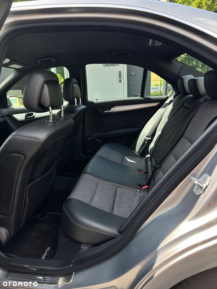 Mercedes-Benz Klasa C 250 CDI BlueEff Elegance - 10