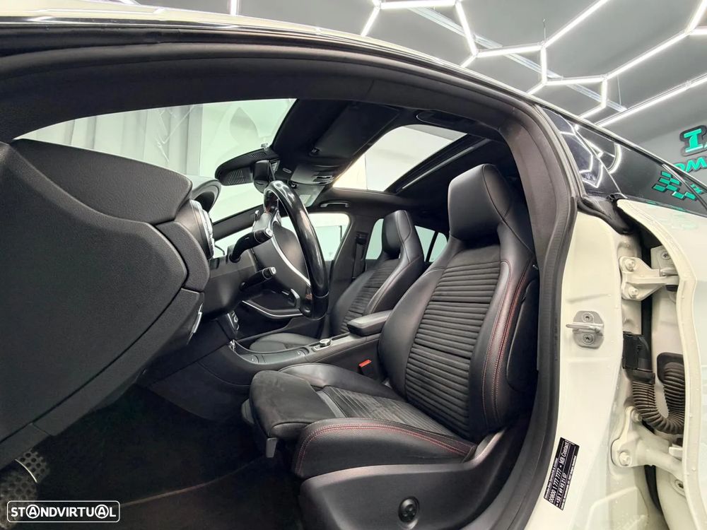 Mercedes-Benz CLA 220 Shooting Brake (CDI) d 4Matic 7G-DCT AMG Line - 22