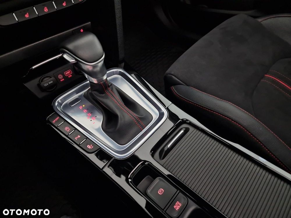 Kia ProCeed 1.6 T-GDI GT DCT - 15