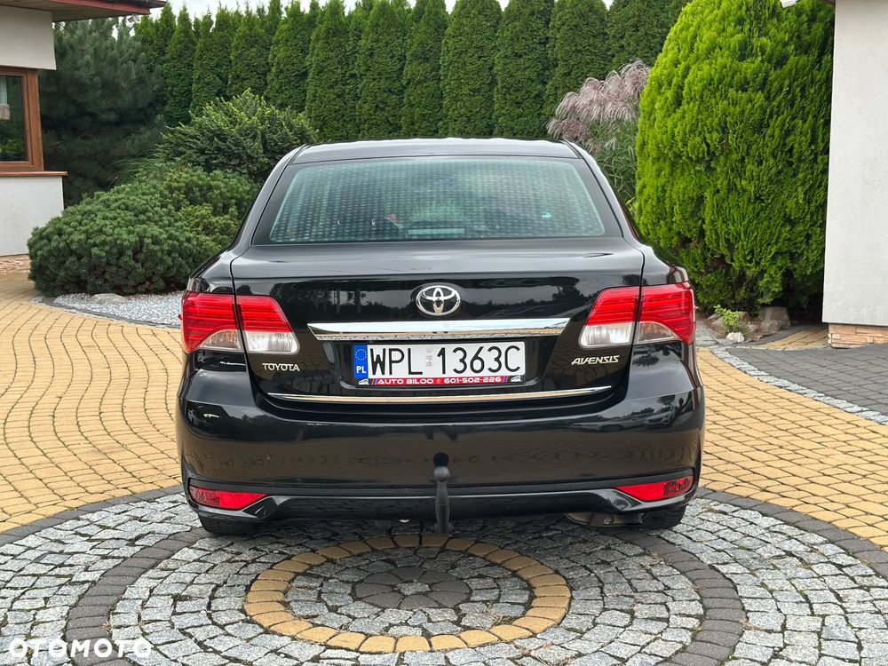 Toyota Avensis - 11